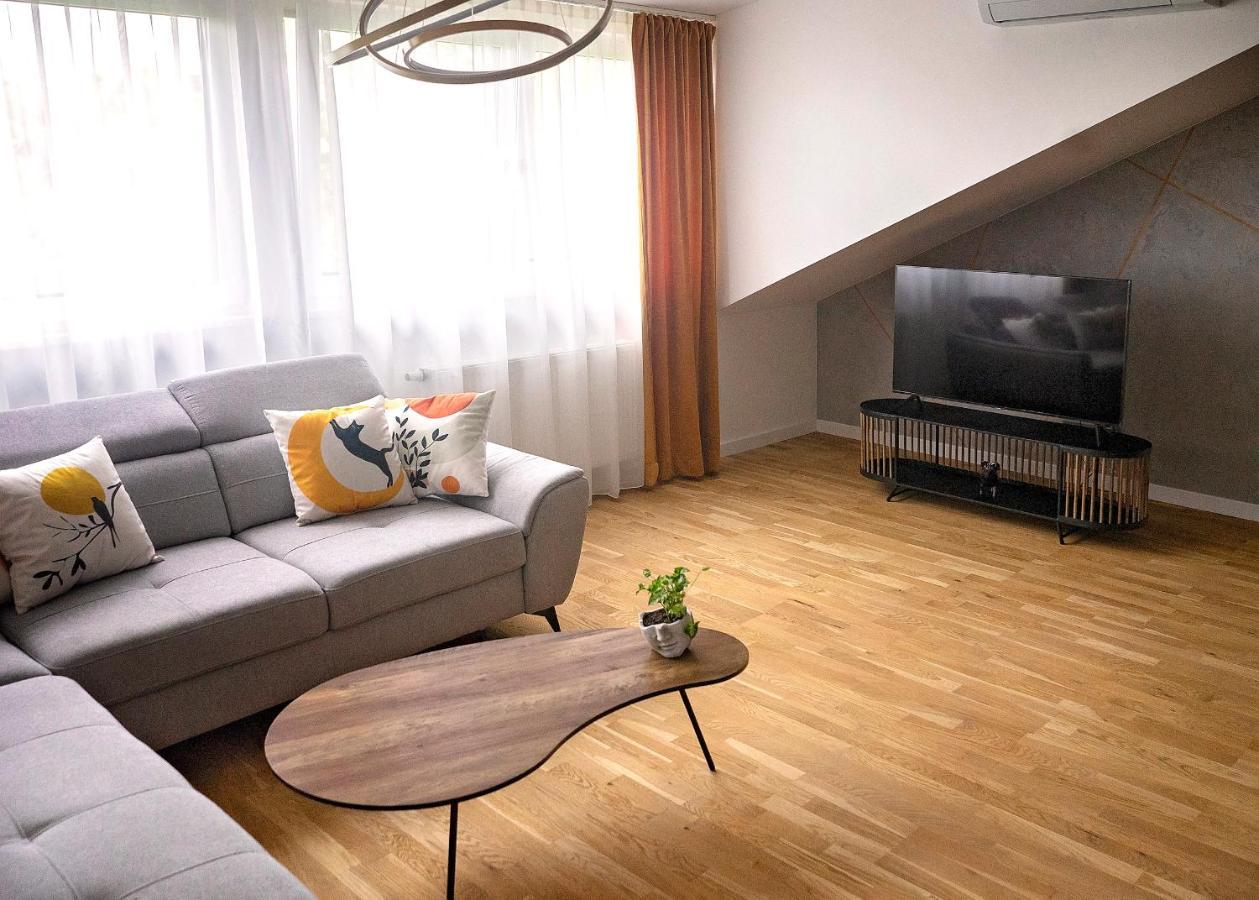 Modern Apart Centrum Miasta Chełm Exterior foto
